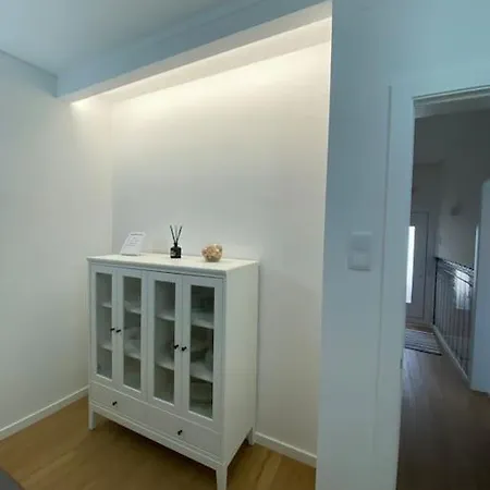 Junto A Apartamento *